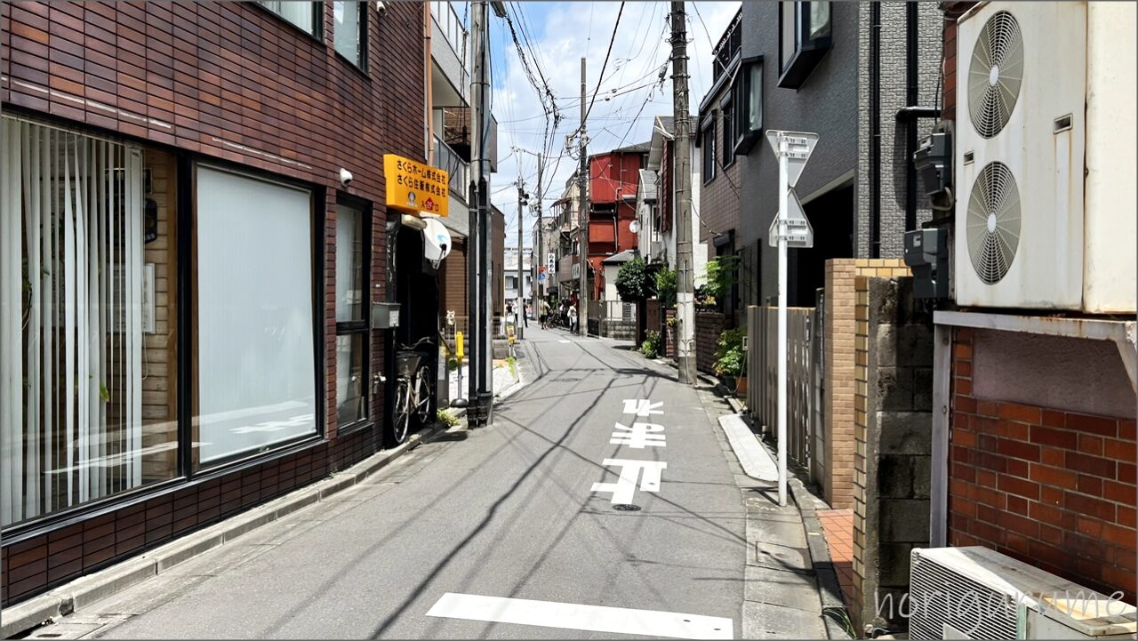 上板橋 らあめん こそっとの外観･店構え。行列があって大人気！【ラーメン】