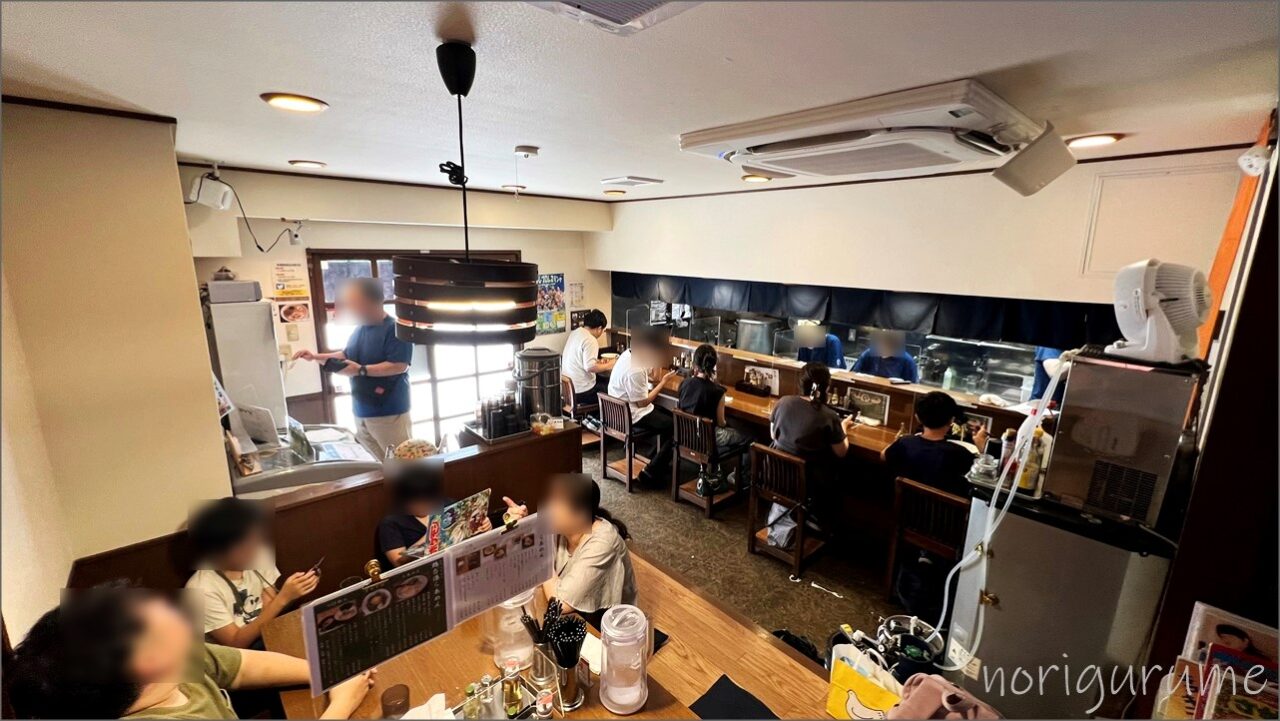 上板橋 らあめん こそっとの店内はキレイでアットホームな店内！【ラーメンレビュー･口コミ･感想】