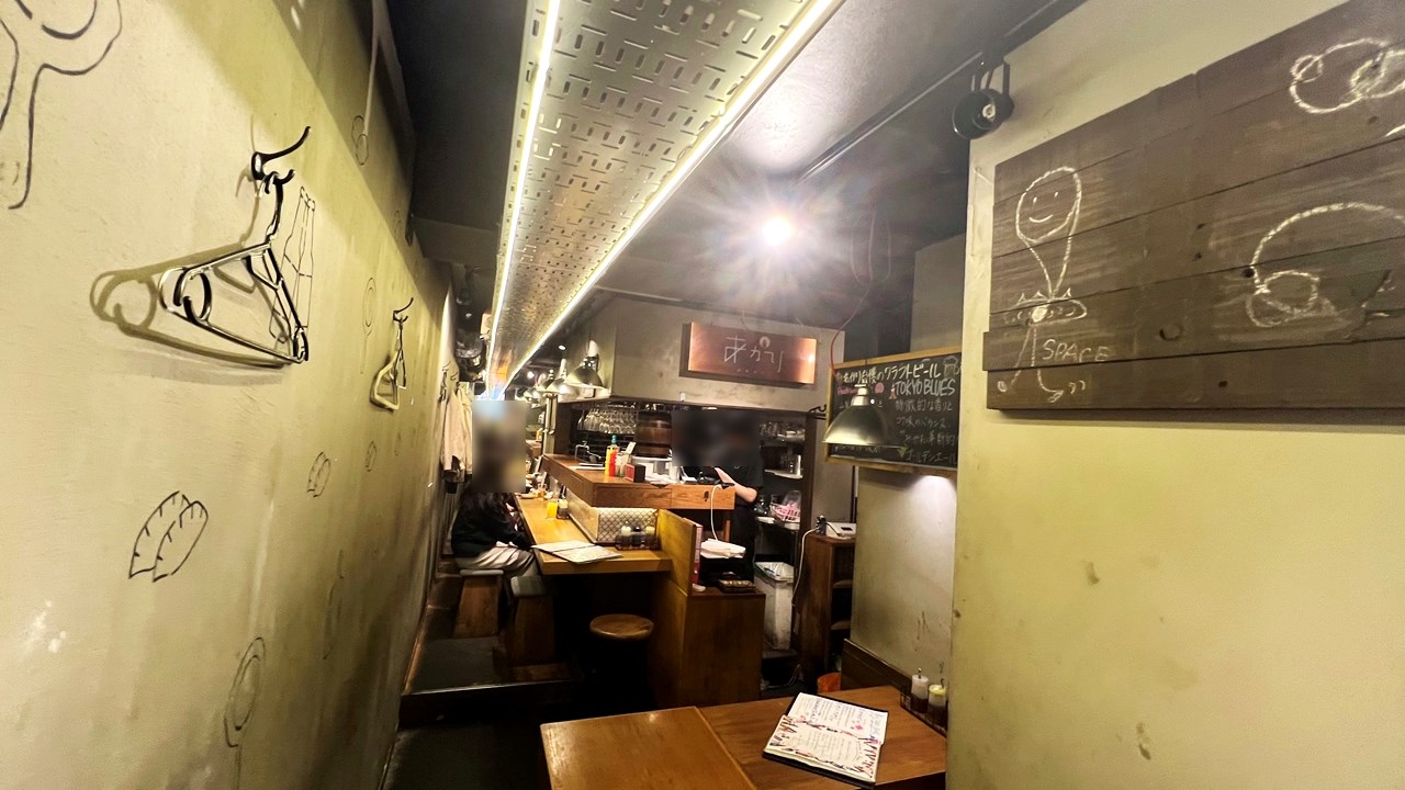 東京餃子 あかり 飯田橋の店内の雰囲気