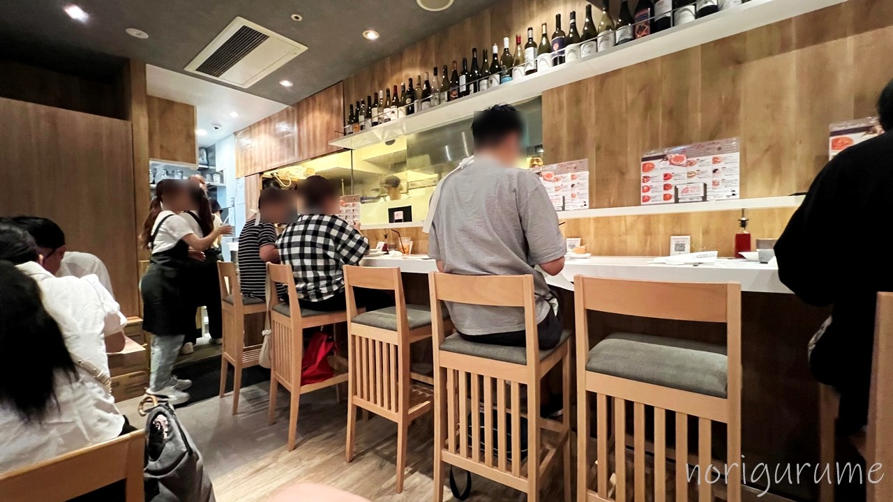 ホームズパスタ 池袋東口店の店内は席数があり回転が早い！【お絶望のパスタレビュー･口コミ･感想】