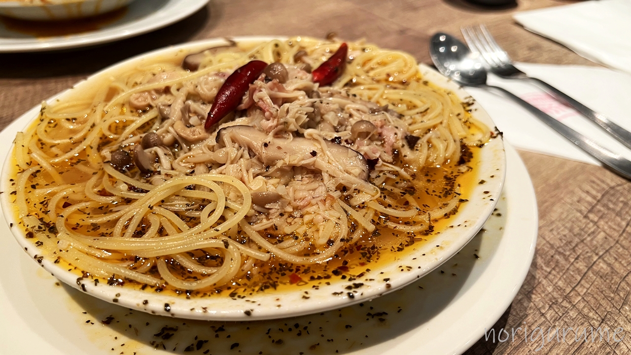 ホームズパスタ 池袋東口店のキノコのペペロンチーノが中トロ･大トロ･肉厚海老にいくらなど全部が美味しい！【レビュー･口コミ･感想】